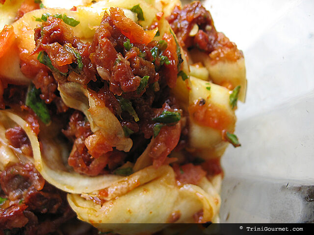 Zucchini pasta with Marinara sauce